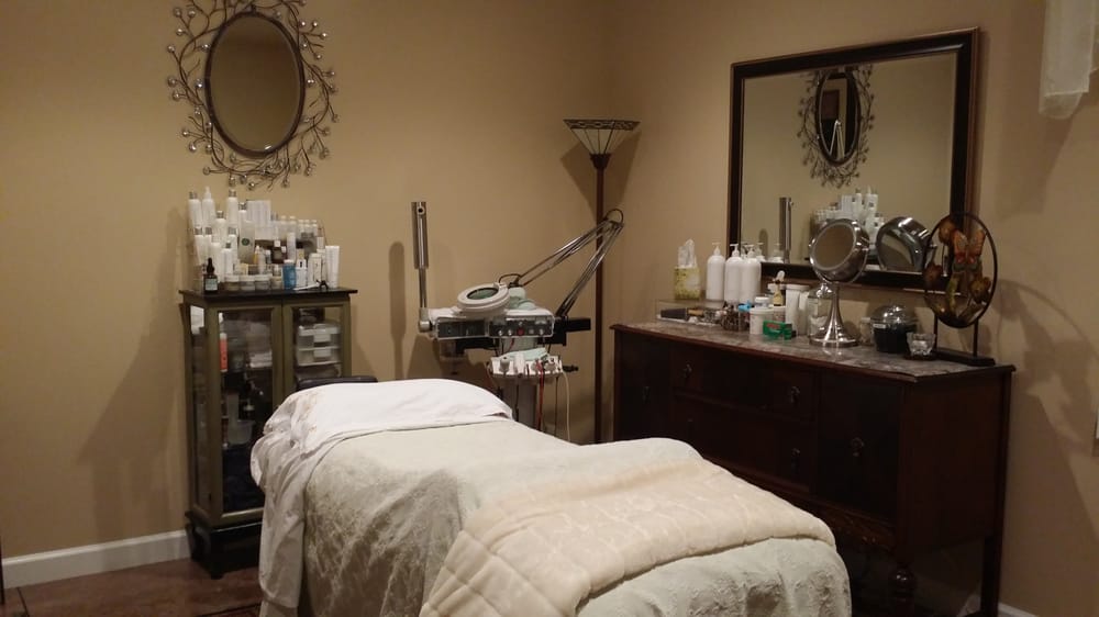 THE FOREST SALON AND SPA LLC Updated August 2024 115 Finnegans Ct