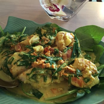 Tina's Garden Cafe - Opaka paka fish dish. Delicious. - Thai Near Me - Hilo, Hawaii