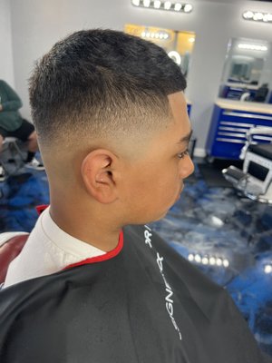 Lab Barbershop by null