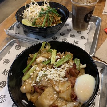 1-800-Lucky - Ho fun with smoked bacon and egg from lotus & cleaver (not good, skip this) - Asian Fusion Near Me - Miami, Florida