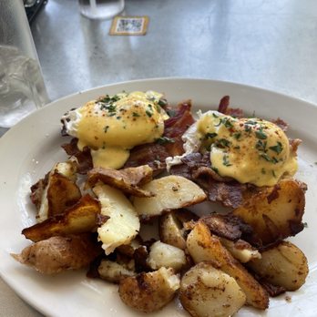 Morning Squeeze - Classic Benny with traditional bacon instead of Canadian bacon - Breakfast & Brunch Near Me - Tempe, Arizona Morning Squeeze - Classic Benny with traditional bacon instead of Canadian bacon - Breakfast & Brunch Near Me - Tempe, Arizona