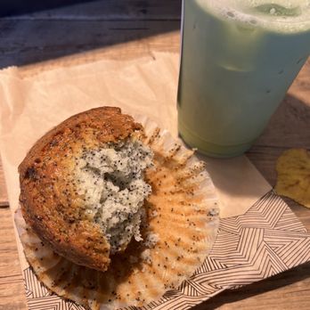 Pavement Coffeehouse - Poppy Seed Muffin - Coffee & Tea Near Me - Boston, Massachusetts Pavement Coffeehouse - Poppy Seed Muffin - Coffee & Tea Near Me - Boston, Massachusetts