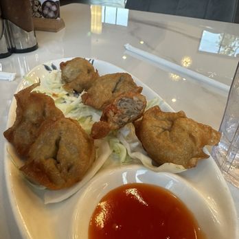 Rui's Shanghai Bistro - Fried Wonton - Shanghainese Near Me - Redlands, California Rui's Shanghai Bistro - Fried Wonton - Shanghainese Near Me - Redlands, California