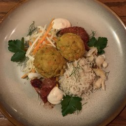 Dungeness Crab and Oregon Bay Shrimp Cakes