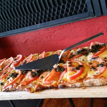Don Asado - Tomato and Basil Pizza - Restaurants Near Me - México, D.F., DIF Don Asado - Tomato and Basil Pizza - Restaurants Near Me - México, D.F., DIF