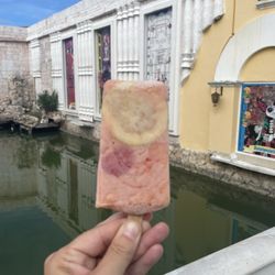 Plaza La Fiesta - Strawberry guava paleta