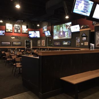 Buffalo Wild Wings - Dining - American Near Me - Puyallup, Washington Buffalo Wild Wings - Dining - American Near Me - Puyallup, Washington