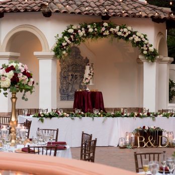 Gold Finch Florals - Floral Designers Near Me - Laguna Beach, California