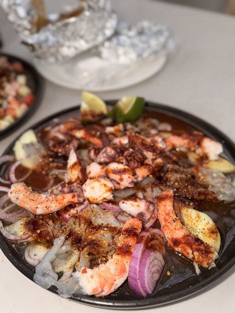 Food from Mariscos Sinaloa Compa Moy