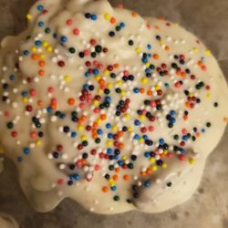 Krave Your Chocolates - Confetti white chocolate with pecans