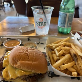 Star Burger - Burgers Near Me - Miami, Florida
