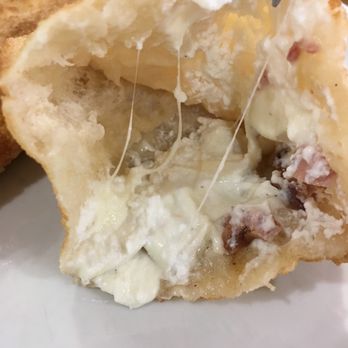Da Michele - La Pizza Fritta - inside - Pizza Near Me - Florence, FI