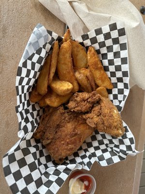 Slip Inn Bar & Grill by null