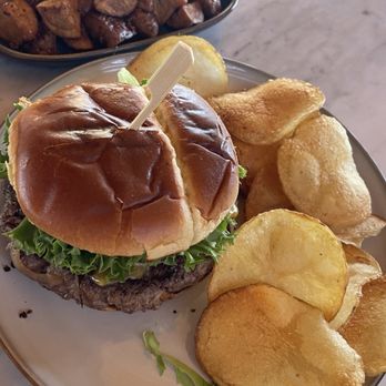 Hildee's - Brunch burger - Desserts Near Me - Wimberley, Texas