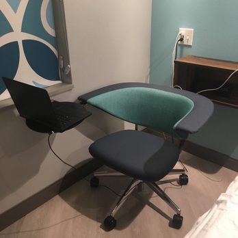 Tru by Hilton Lancaster East - This is your desk - Hotels Near Me - Lancaster, Pennsylvania Tru by Hilton Lancaster East - This is your desk - Hotels Near Me - Lancaster, Pennsylvania
