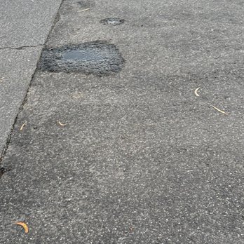 Woolworths - Cracks - Grocery Near Me - Ashwood, VIC