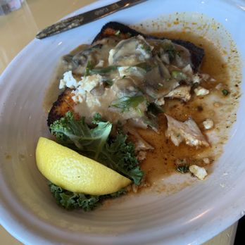 Monument Inn - Mahi Mahi - Seafood Near Me - La Porte, Texas Monument Inn - Mahi Mahi - Seafood Near Me - La Porte, Texas