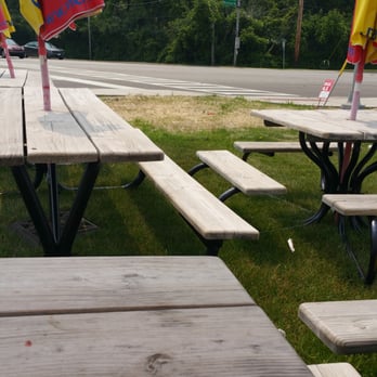 Scooters - Lots of outdoor seating and they recently remodeled inside as well as the parking lot - Hot Dogs Near Me - Lake Bluff, Illinois