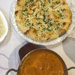 Taj Mahal - Garlic and parsley naan with chicken tikka