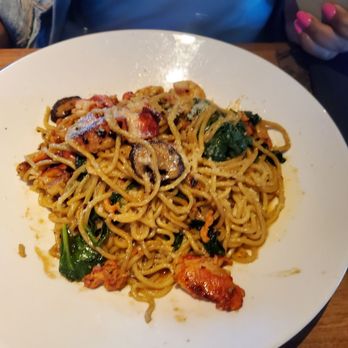Yard House - Garlic Lobster Noddle - New American Near Me - Concord, California Yard House - Garlic Lobster Noddle - New American Near Me - Concord, California