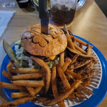 Build A Burger Pub - Build a burger with French fries - Burgers Near Me - Albany, New York
