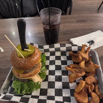 The Gettysburger Company - The Gettysburger with twisty fries - Burgers Near Me - Gettysburg, Pennsylvania The Gettysburger Company - The Gettysburger with twisty fries - Burgers Near Me - Gettysburg, Pennsylvania