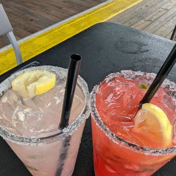 Doc's Seafood & Steaks - Bevs - Seafood Near Me - Corpus Christi, Texas