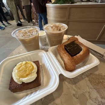 Little While - Honey Butter Toast (left) & Ube Leche Flan Croissant (right) - Coffee & Tea Near Me - San Diego, California Little While - Honey Butter Toast (left) & Ube Leche Flan Croissant (right) - Coffee & Tea Near Me - San Diego, California