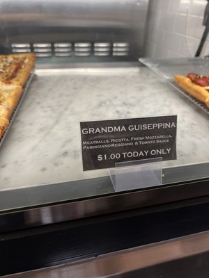 Williamsburg Pizza by null