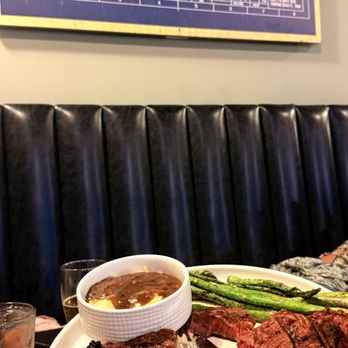 26 Degree - Rib eye steak, asparagus and mashed potatoes with gravy - Breweries Near Me - Pompano Beach, Florida