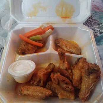 Granite's Subs, Wings and Things - No sauce. Swimming in fat and cold! Absolutely worst wings in town. I wouldnt feed this slop to a pig... - Chicken Wings Near Me - Carmichael, California
