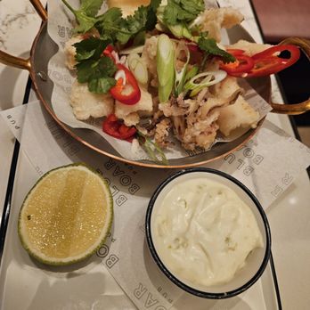 Blue Boar - British Near Me - London, XGL