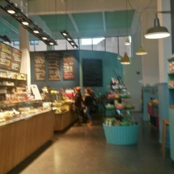 Himmelgrün - Verkaufstheke vom Eingang aus - Cafes Near Me - Augsburg, BY Himmelgrün - Verkaufstheke vom Eingang aus - Cafes Near Me - Augsburg, BY