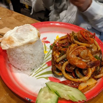 Si Lom Thai Bistro - Thai Near Me - Toronto, Ontario Si Lom Thai Bistro - Thai Near Me - Toronto, Ontario