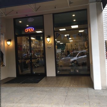 The Strum Shop - Musical Instruments & Teachers Near Me - Roseville, California