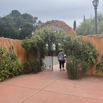 St Jorge Winery - Entry gate - Wineries Near Me - Acampo, California
