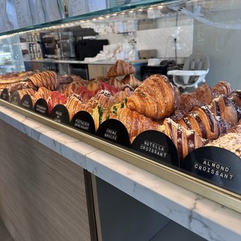 Un Attimo Coffee - Coffee & Tea Near Me - Plantation, Florida