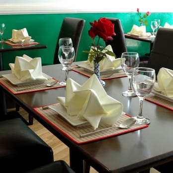 Emerald - Thai Near Me - Leicester, LCE