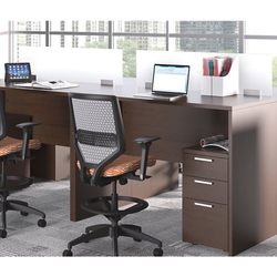 Discount Office Furniture - Standing Height Workstations with Ergonomic Task Stool