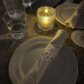 Selene - Desserts Near Me - Vancouver, British Columbia