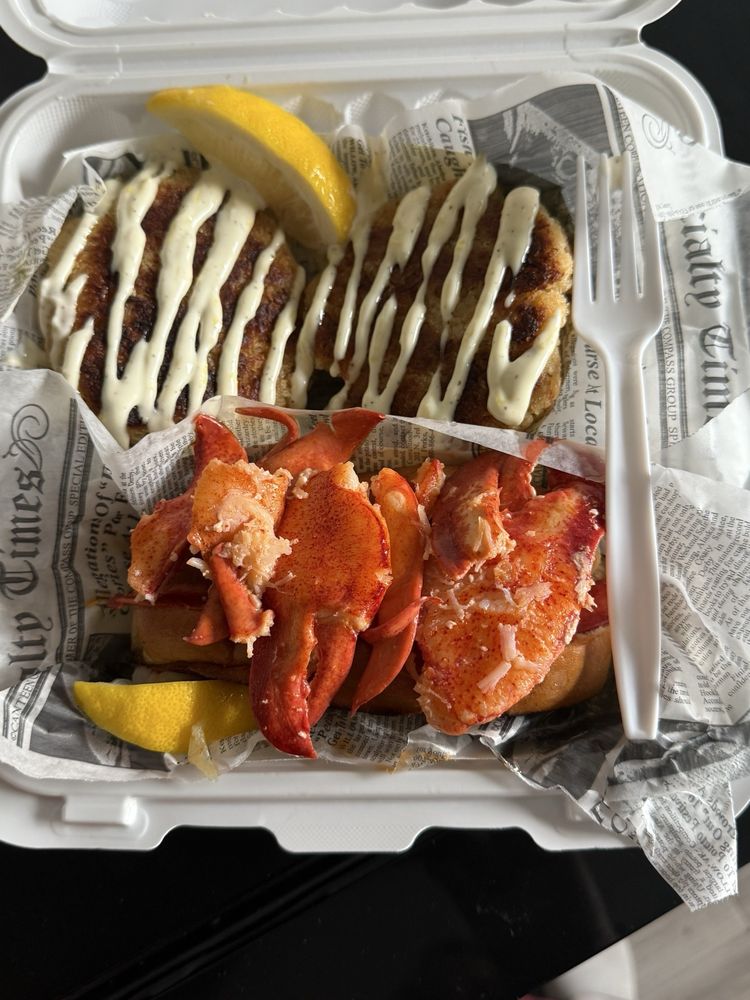 Food from Bold Coast Lobster