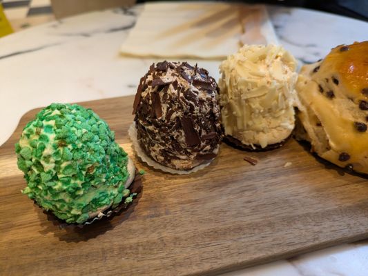 Aux Merveilleux de Fred by null