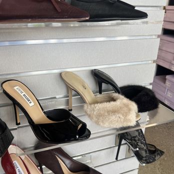 Steve Madden - Shoe Stores Near Me - Torrance, California