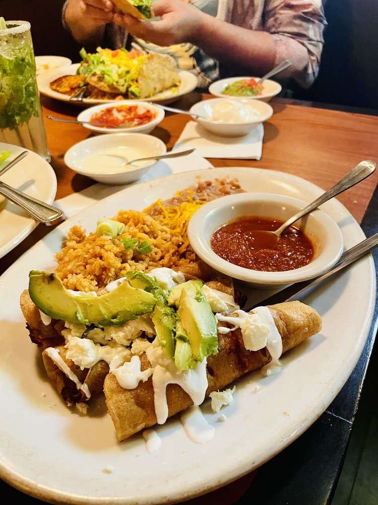 La Cucaracha Restaurante — Mexican restaurant in Saint Paul