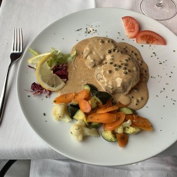 La Punta Spartivento - Beef tenderloin in a cream sauce. - Parks Near Me - Bellagio, Colorado