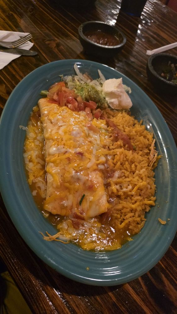 Tres Amigos Logo