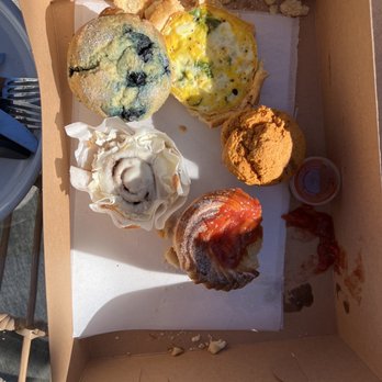 Flying Roadrunner Bakery - Corn bread, Cruffin, Quiche, blueberry muffin, cinnamon roll - Coffee & Tea Near Me - Albuquerque, New Mexico