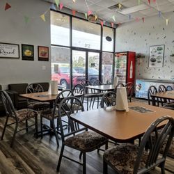 Scoops 'N Cups Café - Dining Area at Scoops N Cups Cafe