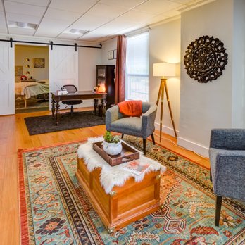 Rooted in Tradition - Waiting room - Acupuncture Near Me - Denver, Colorado Rooted in Tradition - Waiting room - Acupuncture Near Me - Denver, Colorado
