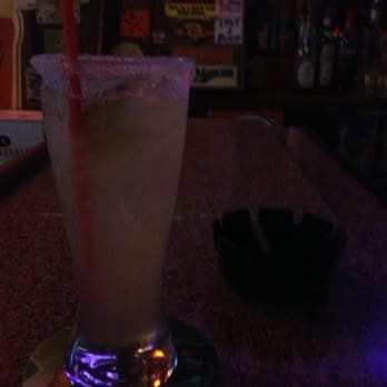 On the Rocks - Sports Bars Near Me - Miami Beach, Florida